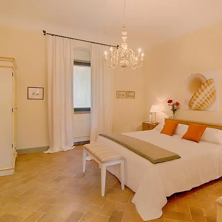 La Valletta Boutique Wine Estate Bed & Breakfast *