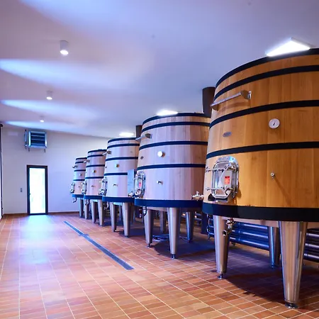 La Valletta Boutique Wine Estate Bed & Breakfast *